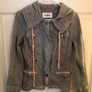 Daytrip lace utility jacket size M